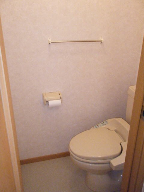 物件内観写真12　(トイレ)