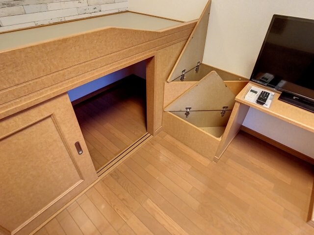 物件内観写真8　(※写真は別居室のサンプルです。)