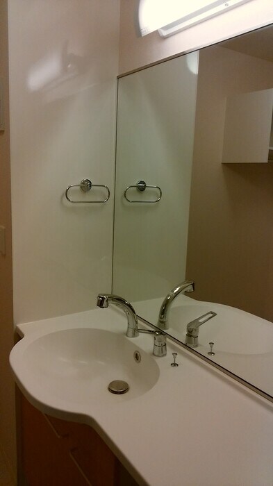 物件内観写真8　(洗面所)