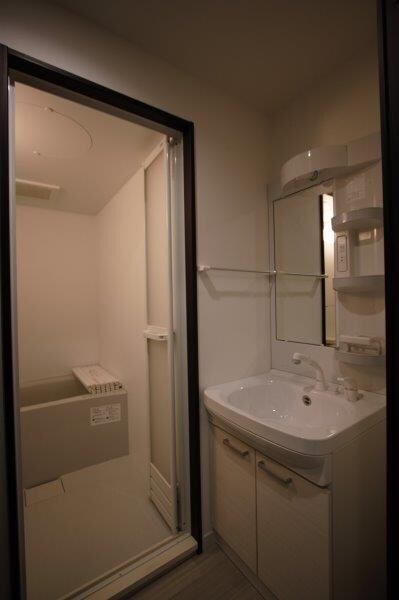 物件内観写真7　(使いやすい洗面所です)
