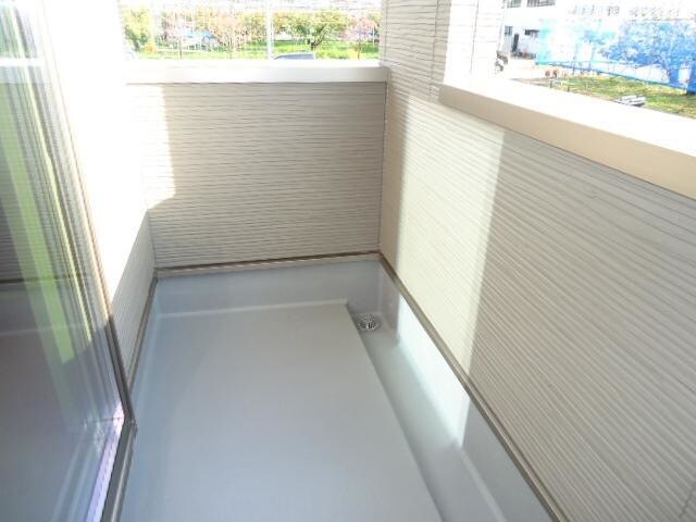 物件内観写真18　(ベランダ(イメージ))