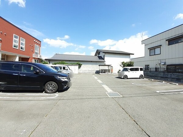 駐車場(駐車場)