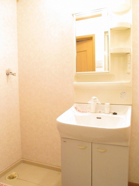 物件内観写真8　(洗面所)