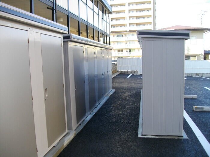 物件内観写真14　(専用物置)