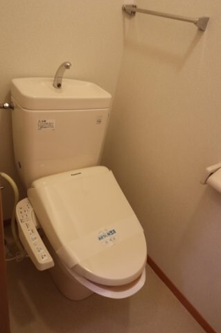 物件内観写真6　(トイレ)