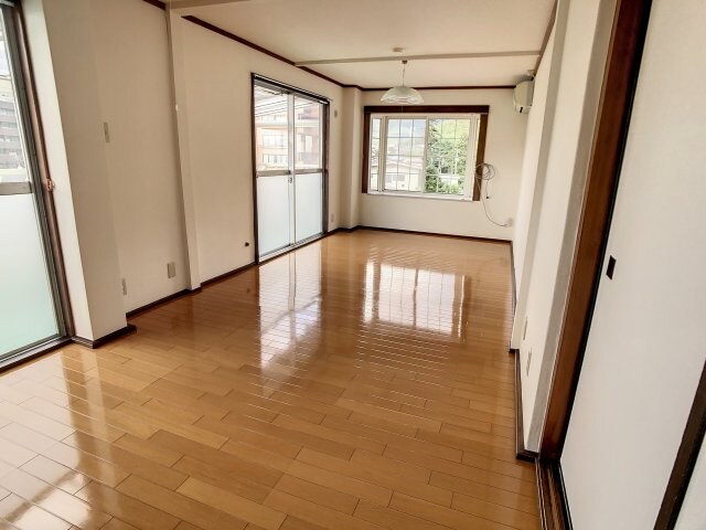 物件内観写真10　(洋室です)