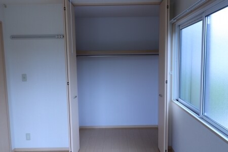 物件内観写真8　(クローゼット)