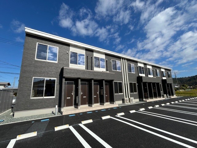 メゾン ドュ サンテ A棟の物件外観写真