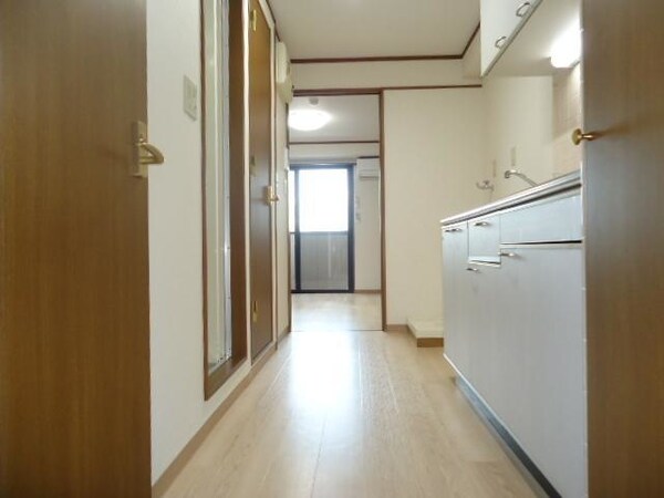 内装他(廊下(イメージ))