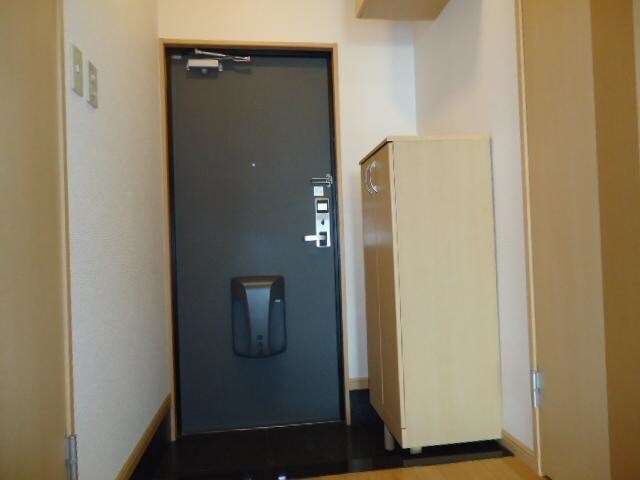 物件内観写真12　(玄関(イメージ))