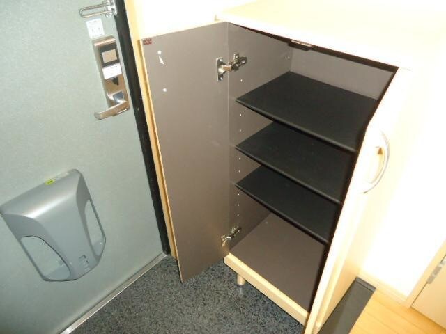 物件内観写真13　(下駄箱(イメージ))