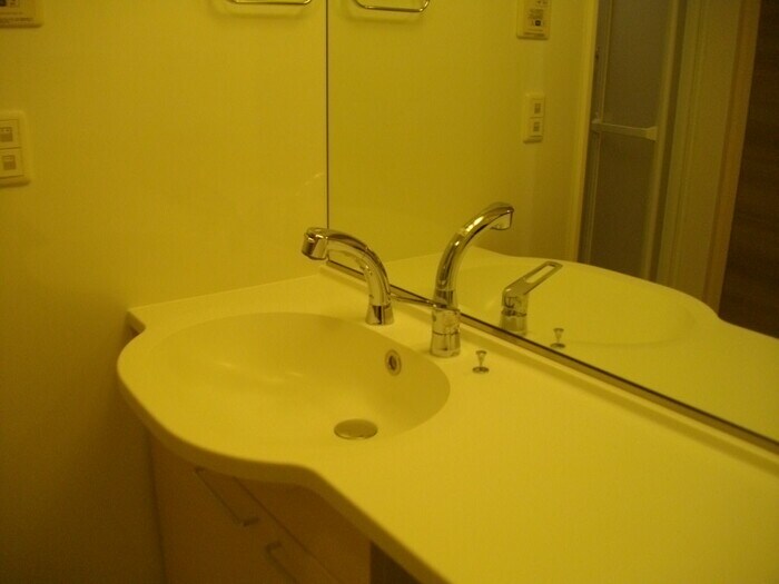 物件内観写真6　(洗髪洗面化粧台)