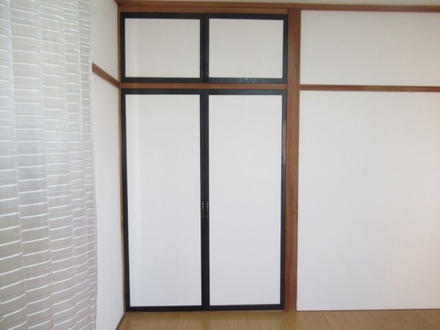 物件内観写真15　(収納スペース豊富です)