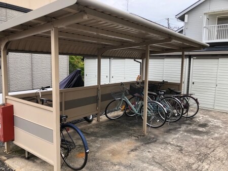 物件内観写真17　(駐輪場)