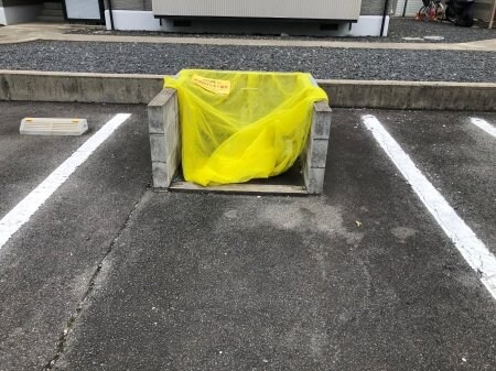 物件内観写真18　(ゴミ置場)