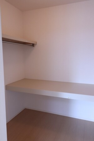 物件内観写真9　(クローゼット)
