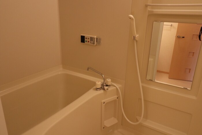 物件内観写真4　(バス／シャワールーム等)