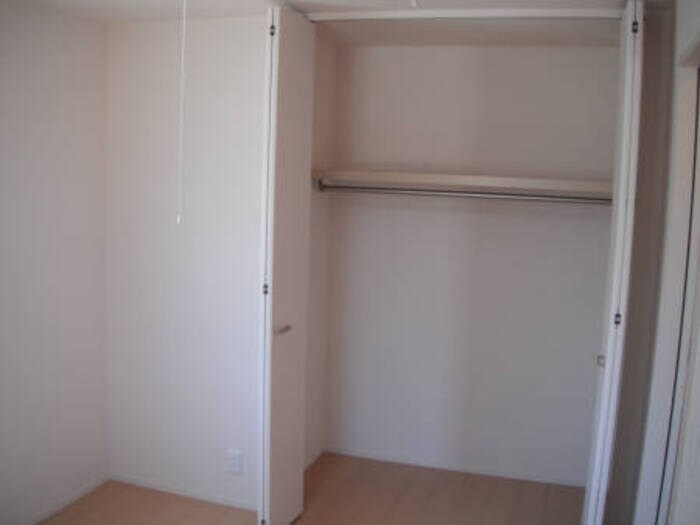 物件内観写真5　(北洋室クローゼット)