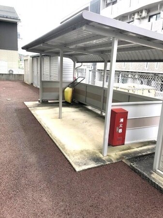 物件内観写真16　(駐輪場)