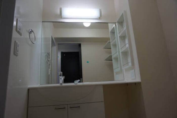 物件内観写真5　(洗面所)