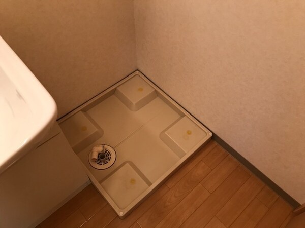 洗面・脱衣所(洗濯機置場)