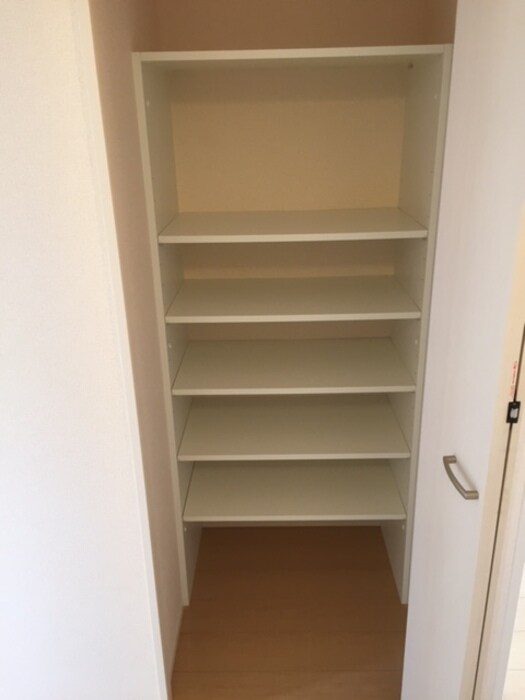 物件内観写真9　(シューズボックス)