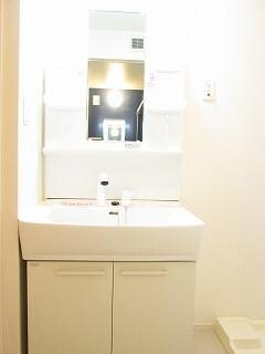 物件内観写真7　(洗面所)