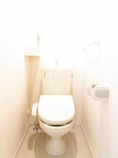 物件内観写真8　(トイレ)