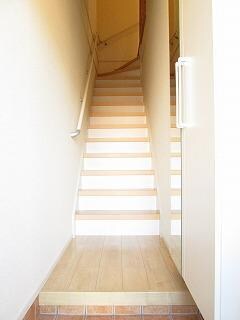 物件内観写真12　(玄関)