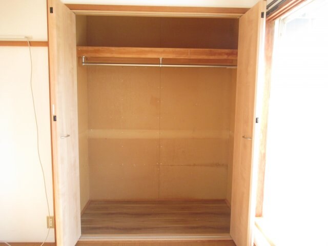 物件内観写真19　(こまごまとしたものを収納できそうですね)
