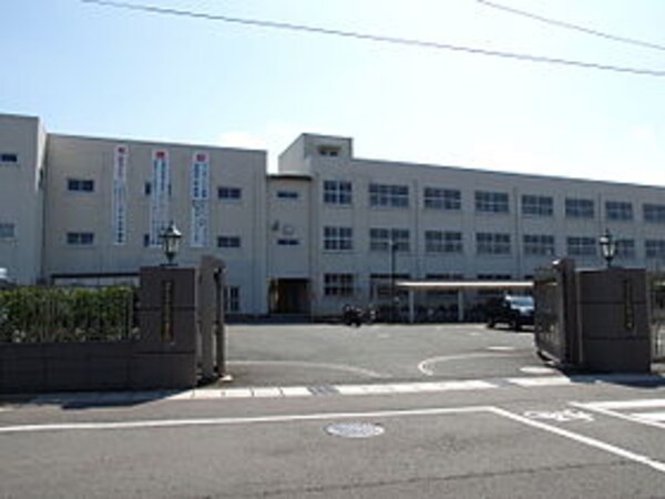 周辺環境(日本大学山形中学校・高等学校 2241m)