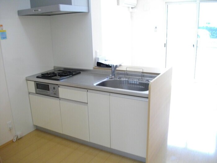 物件内観写真4　(ガスコンロ付きシステムキッチン)