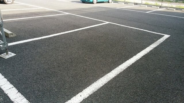 物件外観写真2　(駐車区画)