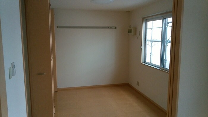 物件内観写真6　(南洋室)