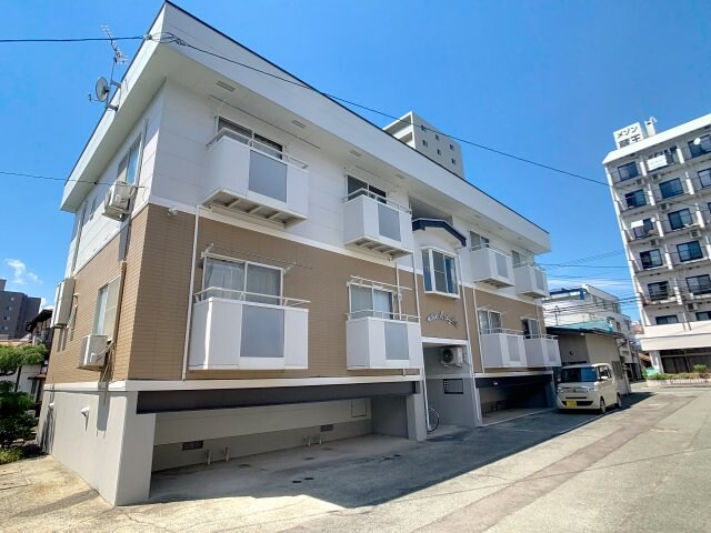 物件外観写真1　(外観です)