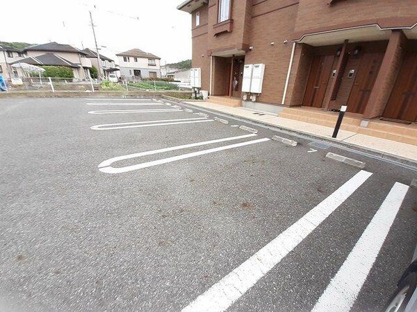 駐車場・駐輪場