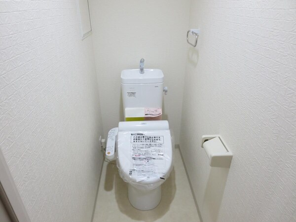 トイレ(同タイプの別室写真です。)