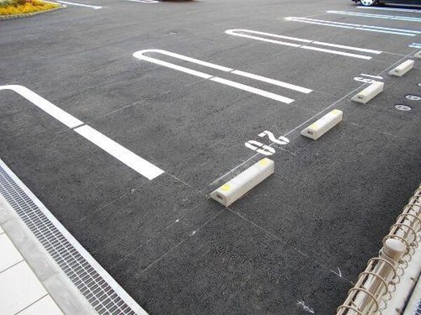 駐車場・駐輪場
