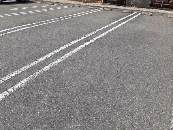 駐車場・駐輪場