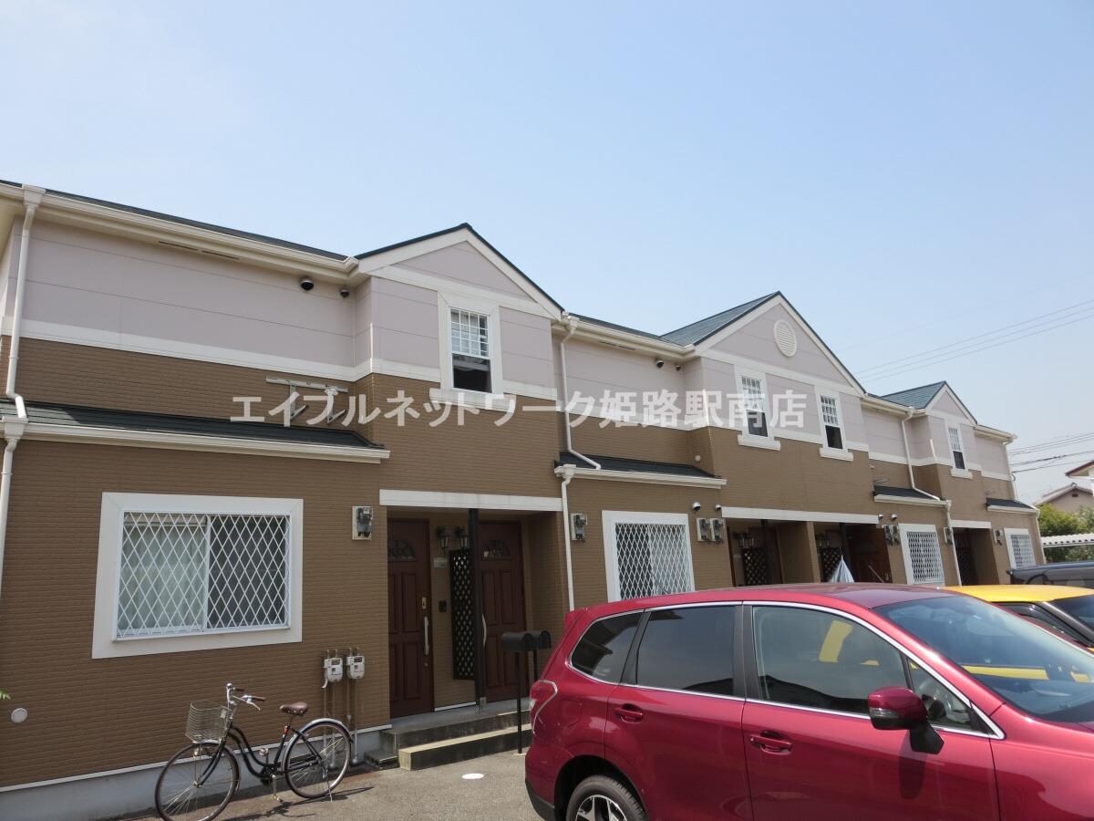 物件外観写真1　(中地インター近く！閑静な住宅街☆)