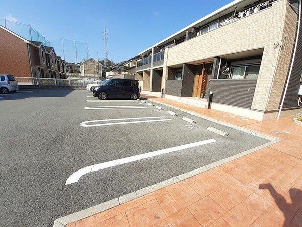 駐車場・駐輪場