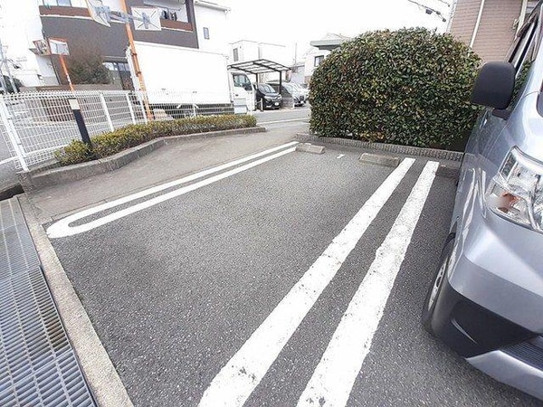 駐車場・駐輪場