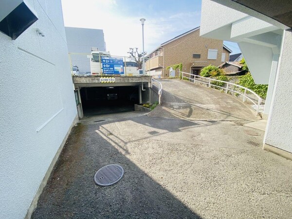 駐車場・駐輪場