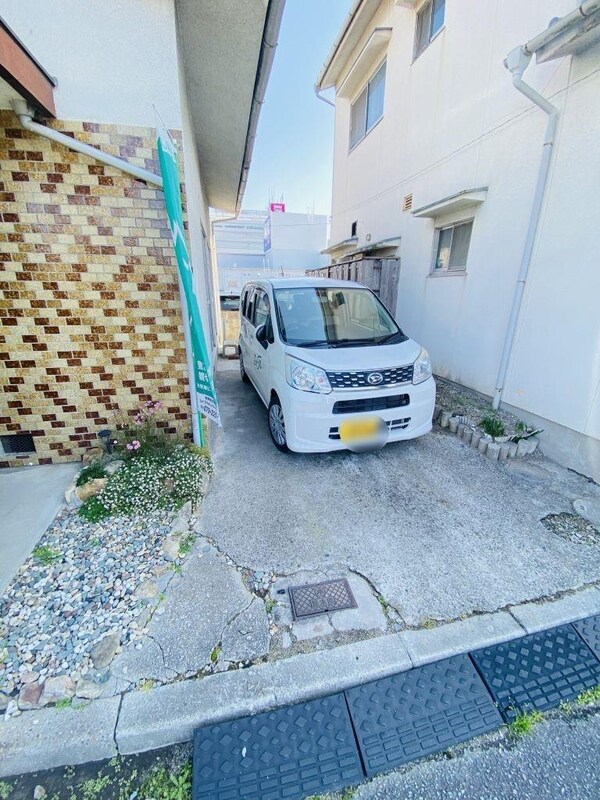 駐車場・駐輪場