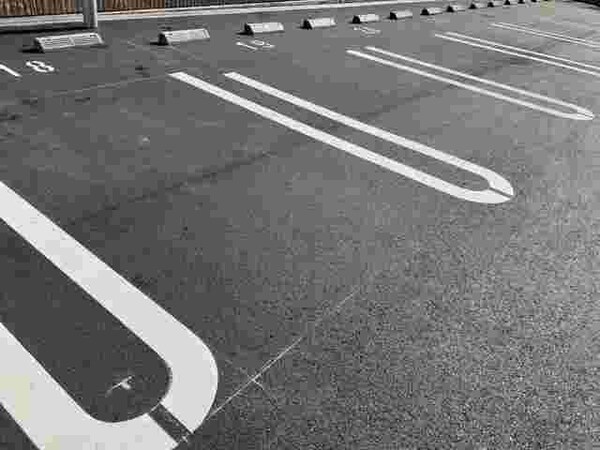駐車場・駐輪場