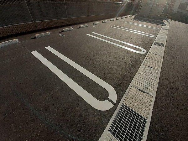駐車場・駐輪場