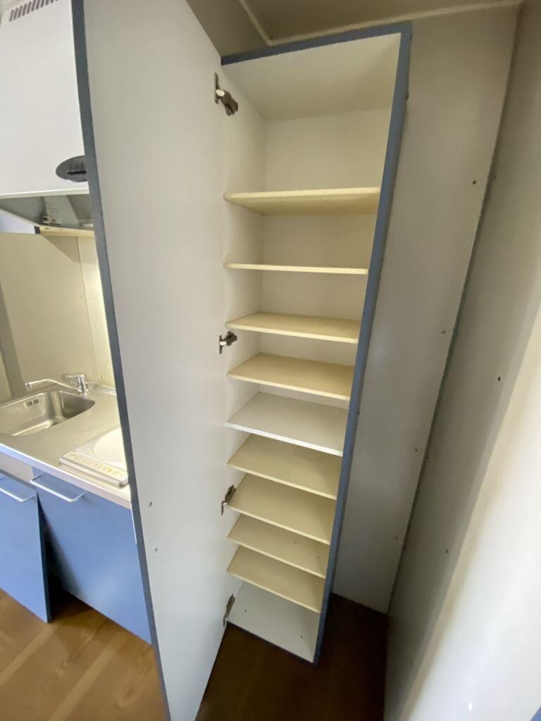 物件内観写真9　(玄関収納)
