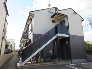クレスコ　Ｄ棟外観写真