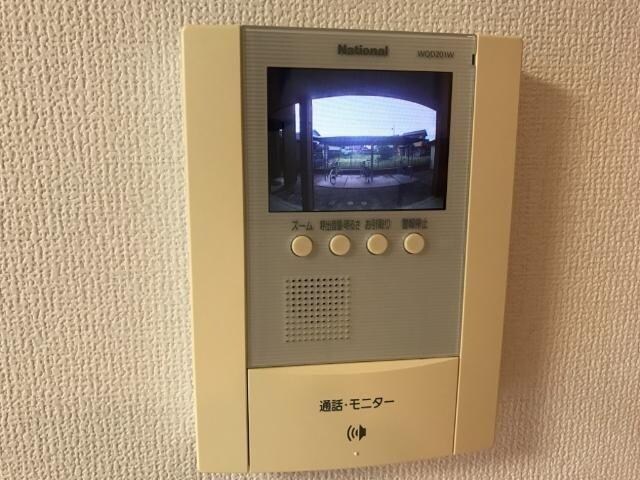 物件内観写真11　(来客相手の顔が分かるＴＶモニターホン)