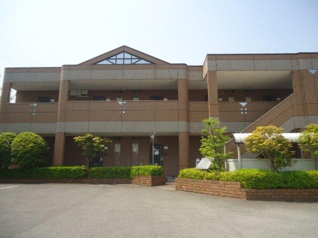 物件外観写真1　(外観写真（昼）)